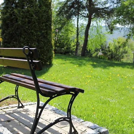 U Mikolajczykow * 슈차브니차